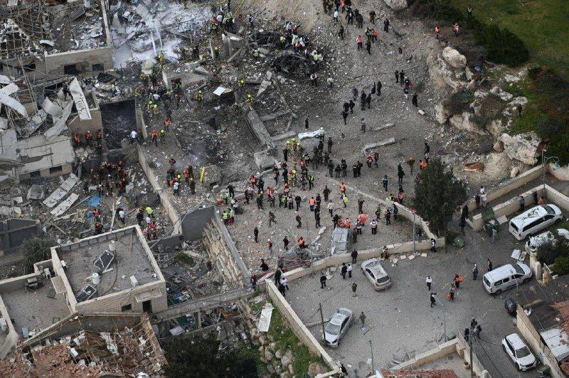 Публичное бомбоубежище в Бейт-Шемеше, Израиль, разрушенное ударом иранской ракеты