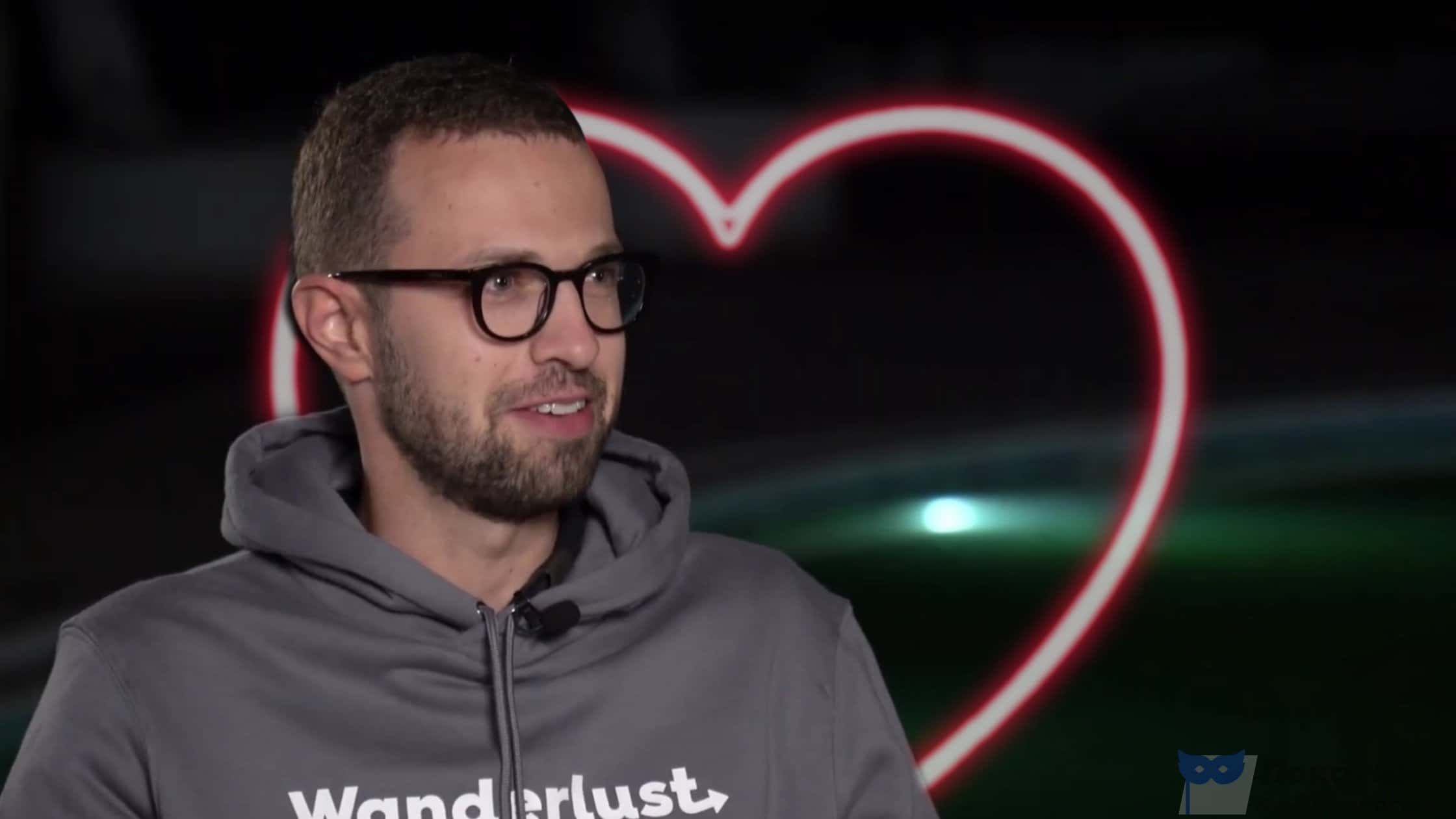 «Целое поколение россиян будет расти с клеймом этой войны» — тревел-блогер Антон Птушкин записал обращение к жителям РФ 