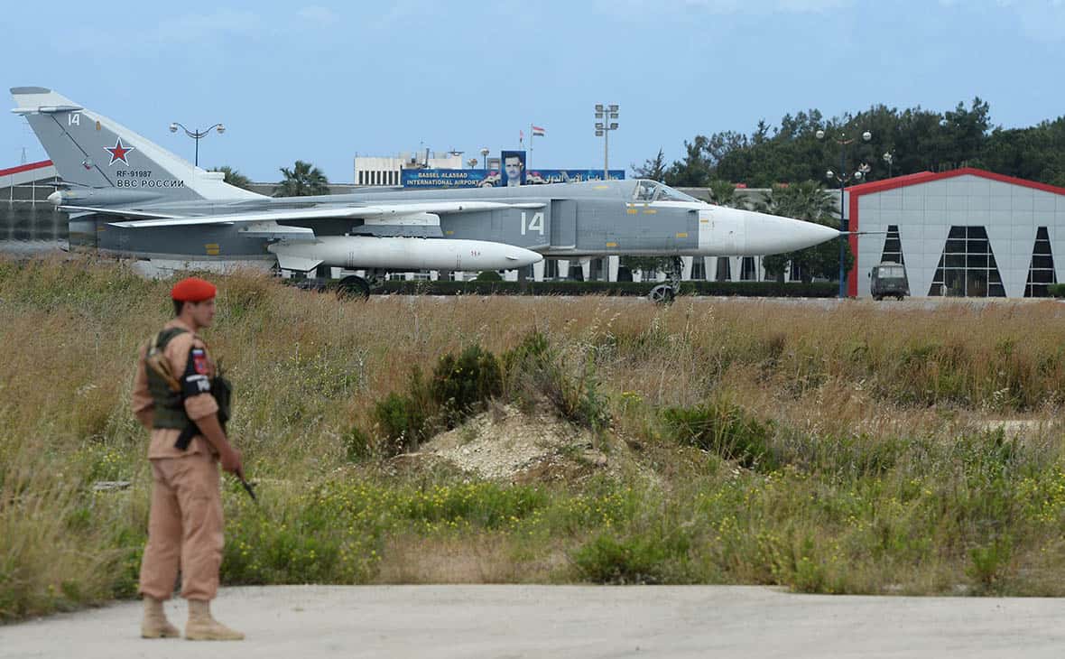 Bloomberg: Россия близка к соглашению с сирийскими боевиками о сохранении своих военных баз в стране