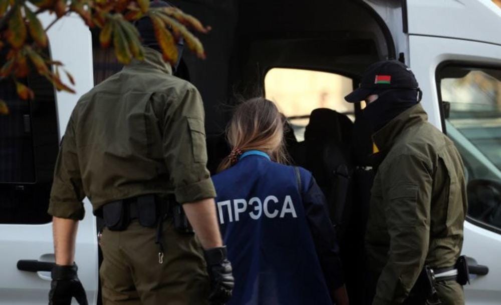 Более 60 обысков прошло в белорусских СМИ и у их сотрудников за 10 дней