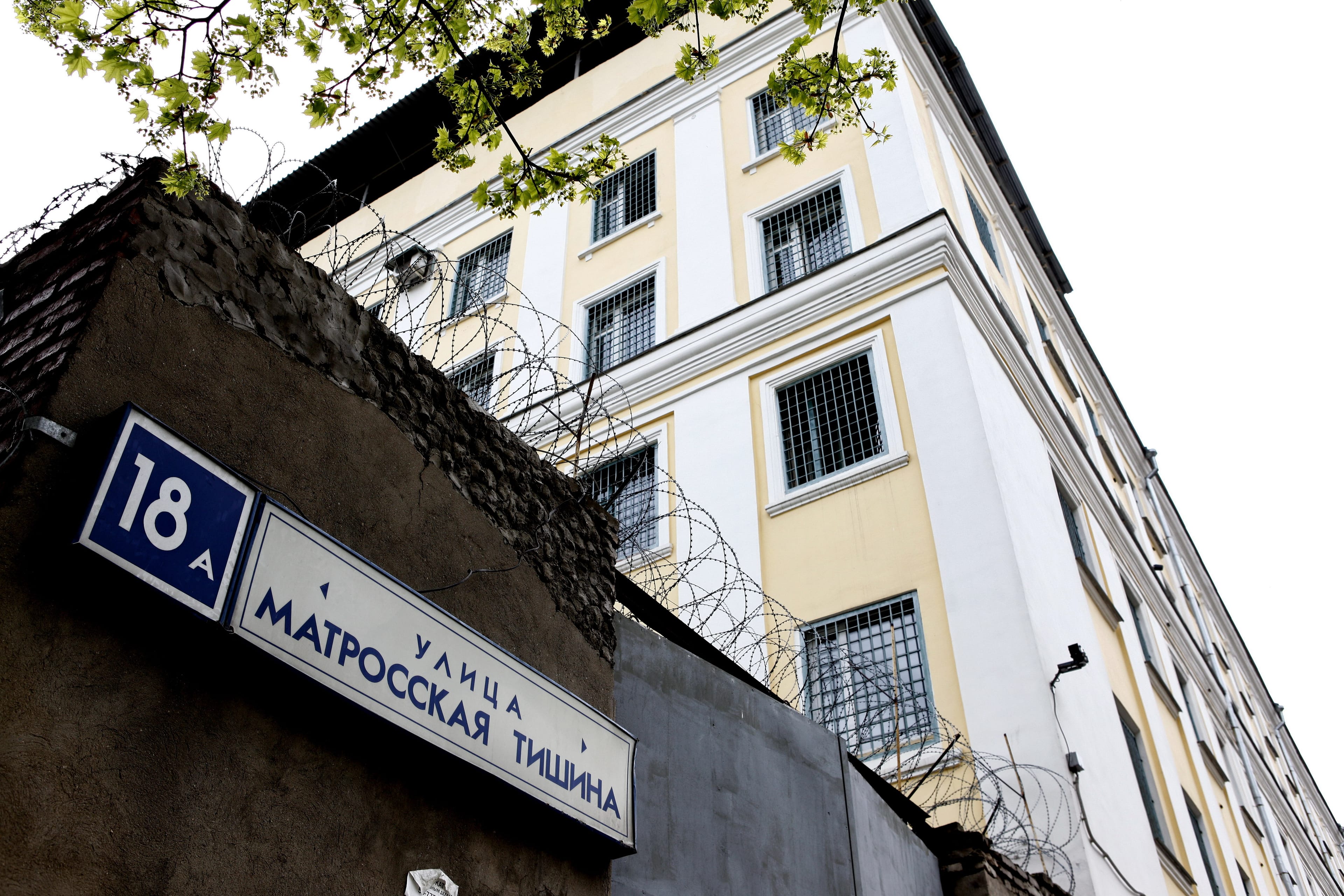 Арестованных адвокатов Навального перевели в спецблок «Матросской тишины»