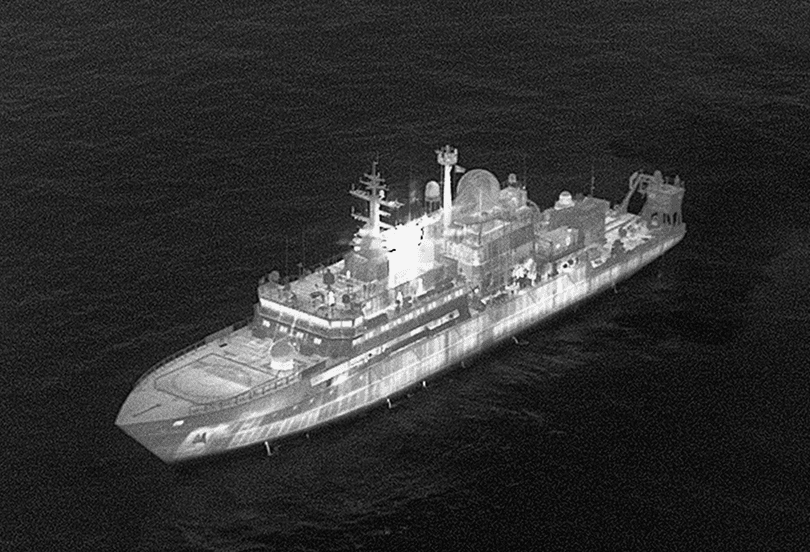 Российский шпионский корабль «Янтарь» применил лазеры против пилотов британских ВВС у берегов Шотландии