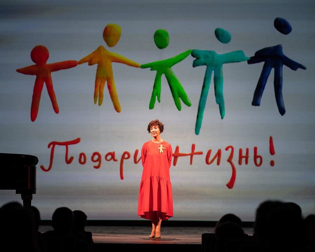 Российские благотворительные фонды теряют миллионы рублей из-за отключения карт и Apple Pay — РБК