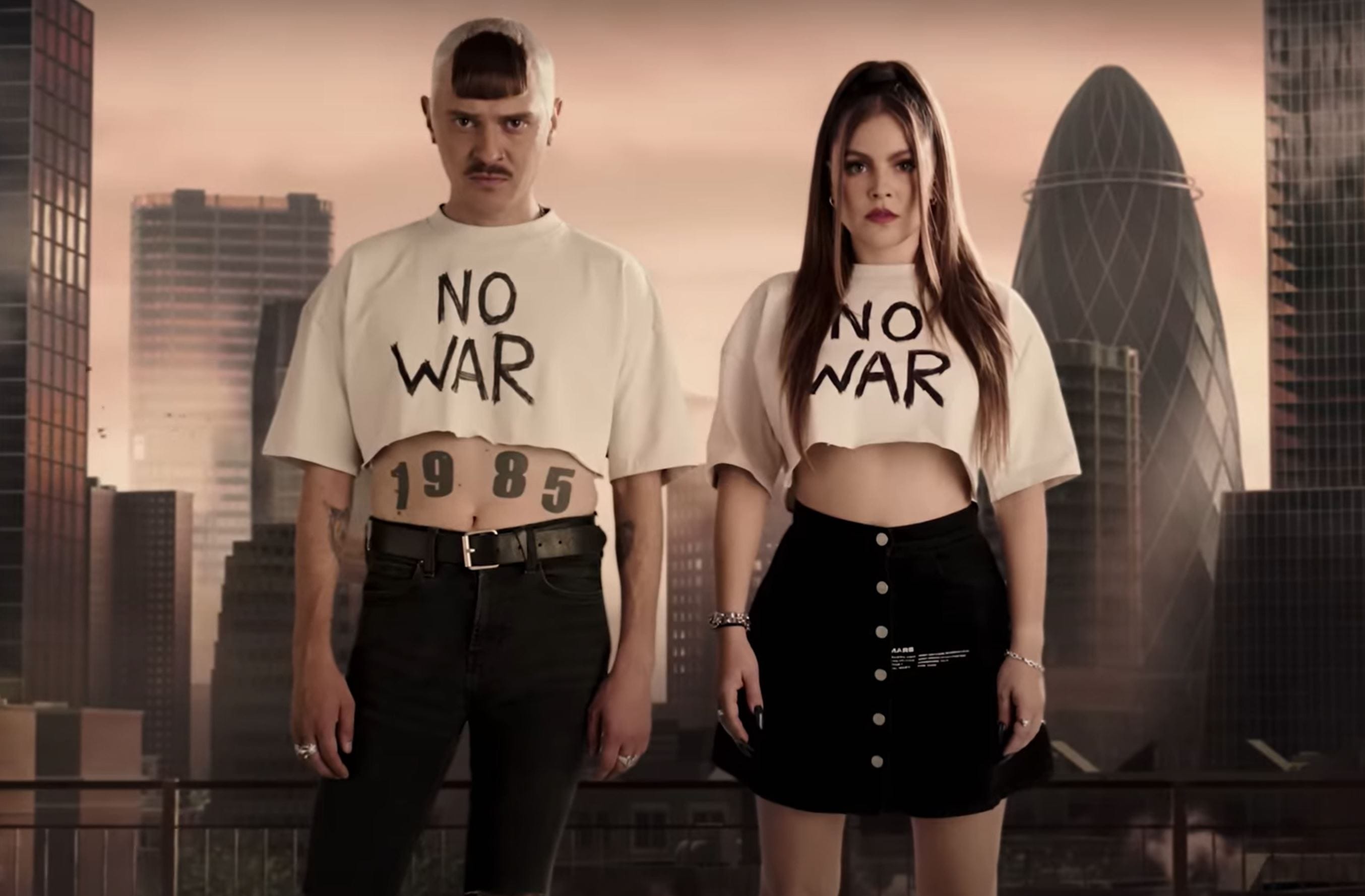 Группа Little Big выступила против войны 