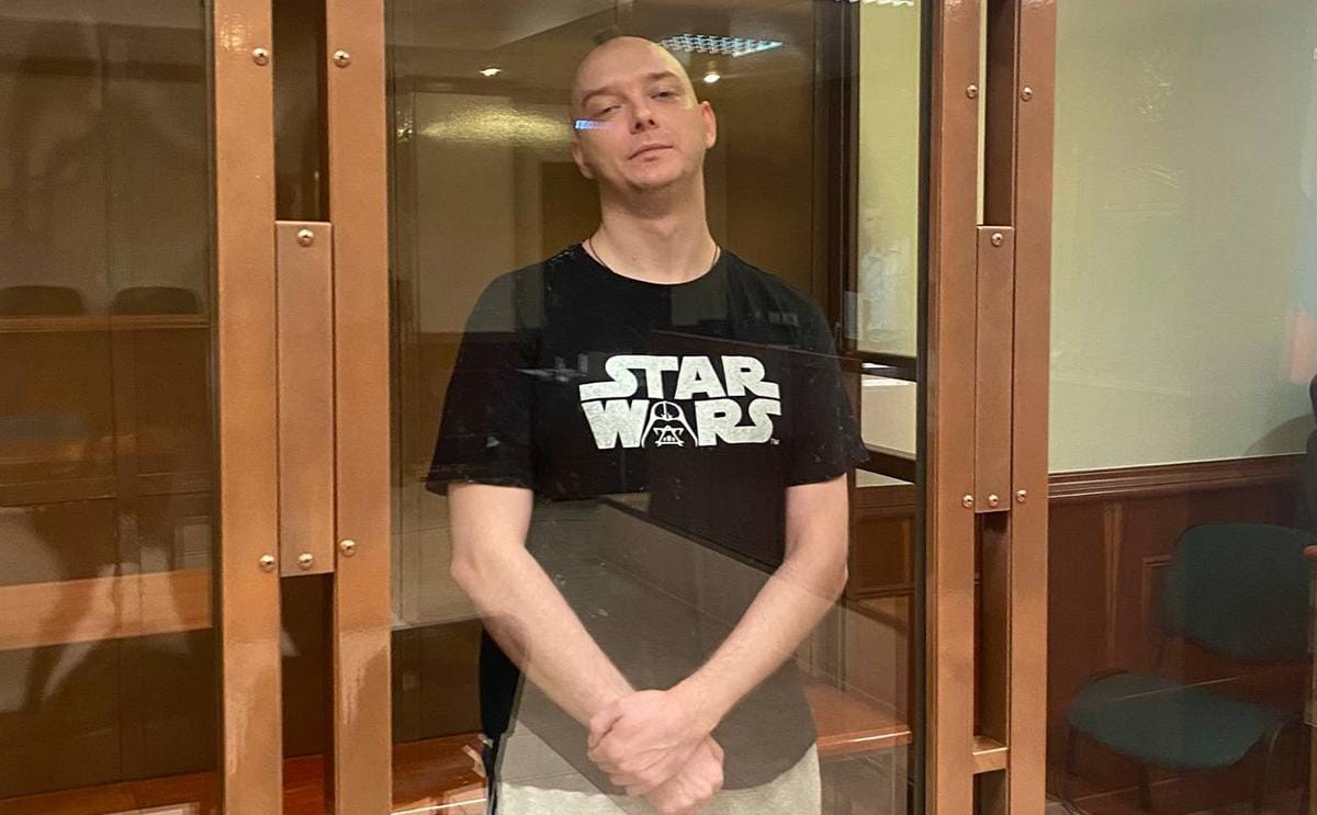 Russian journalists, human rights activists, and EU representatives demand Ivan Safronov’s release