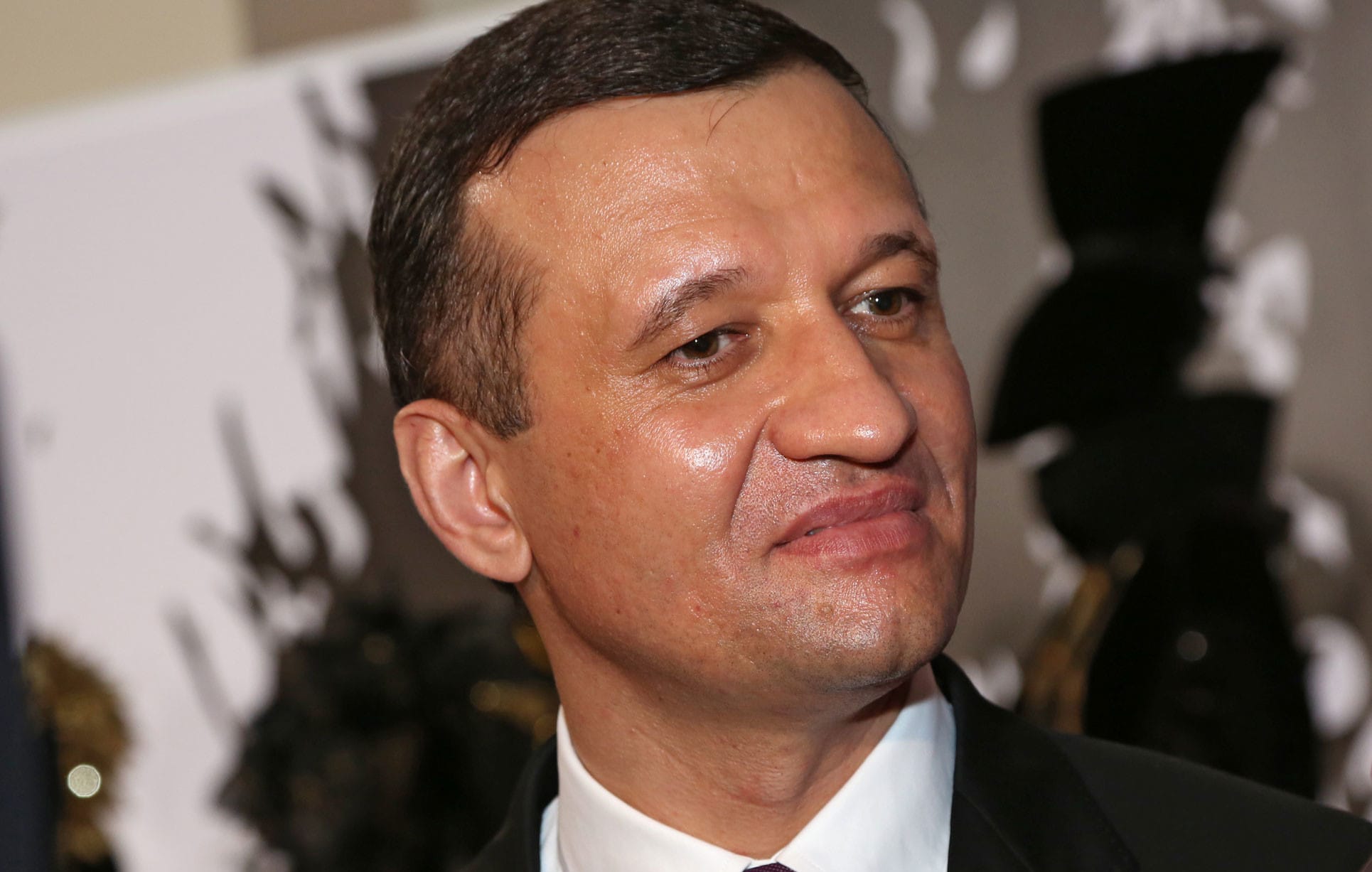 Депутат Госдумы Савельев пообещал отправиться на фронт, но тайно сошел с поезда и улетел в Москву — «Тайга Инфо»