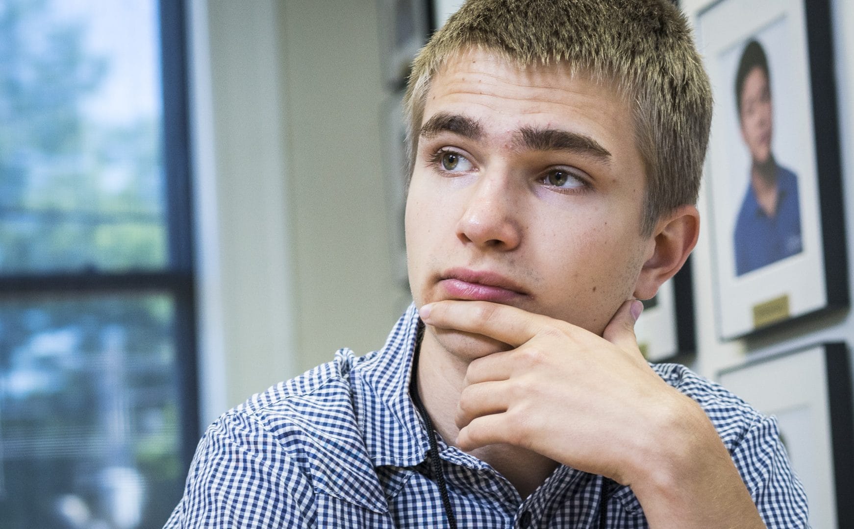 Russian antiwar emigre grandmaster Alexey Sarana wins European Chess Championship