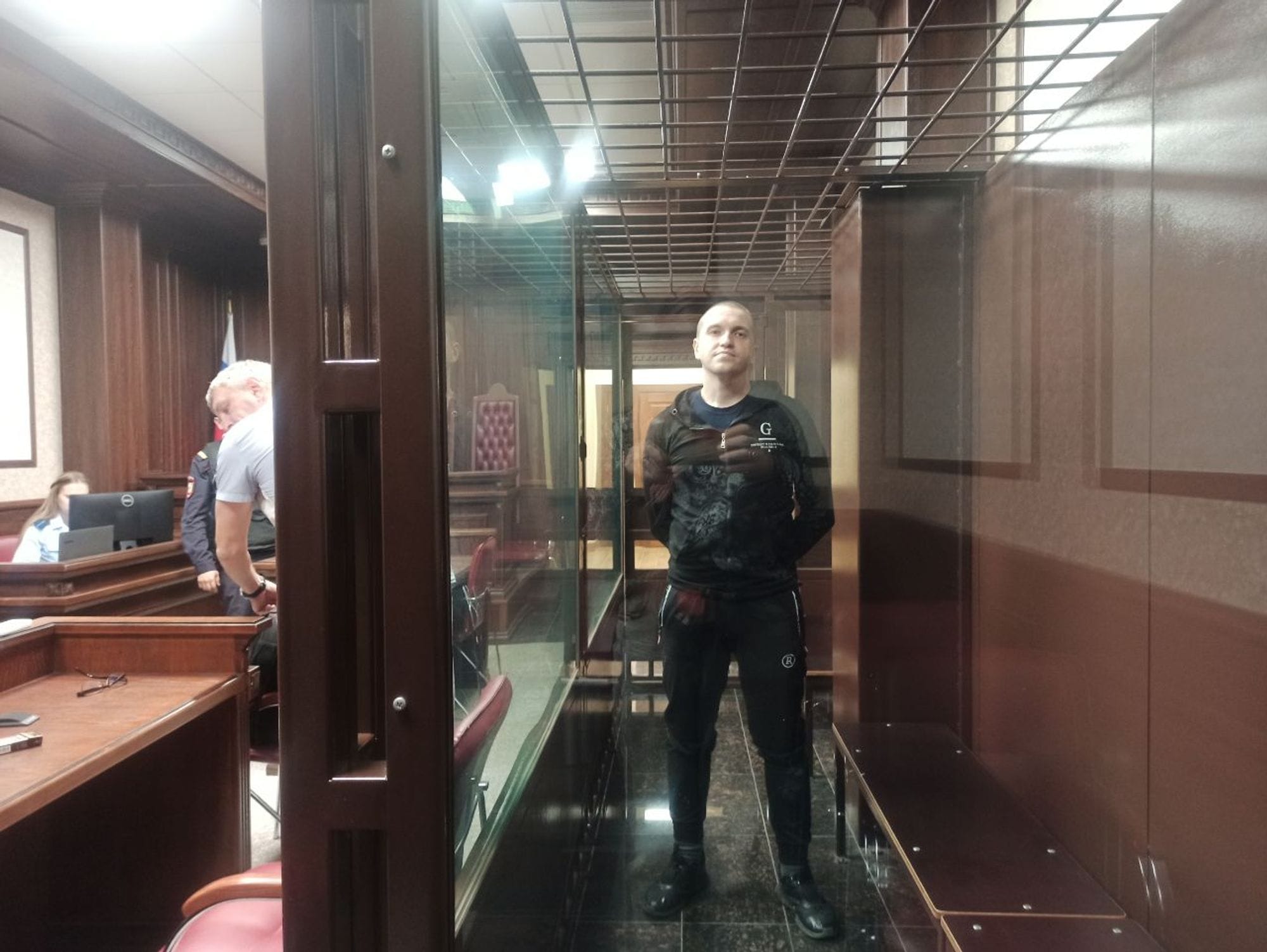 Суд в России приговорил к 12 годам колонии украинца Павла Запорожца за «подготовку теракта». Он рассказывал о пытках током