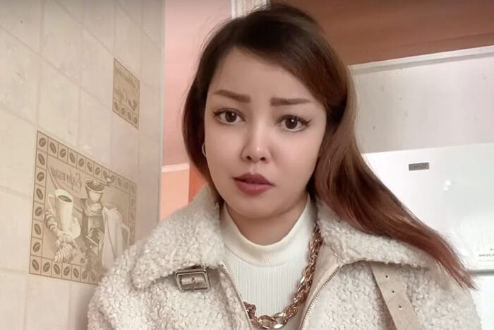 Россия отказала в убежище афганской журналистке Кобре Хассани. Девушка бежала от талибов в Украину, а в России оказалась из-за мошенников