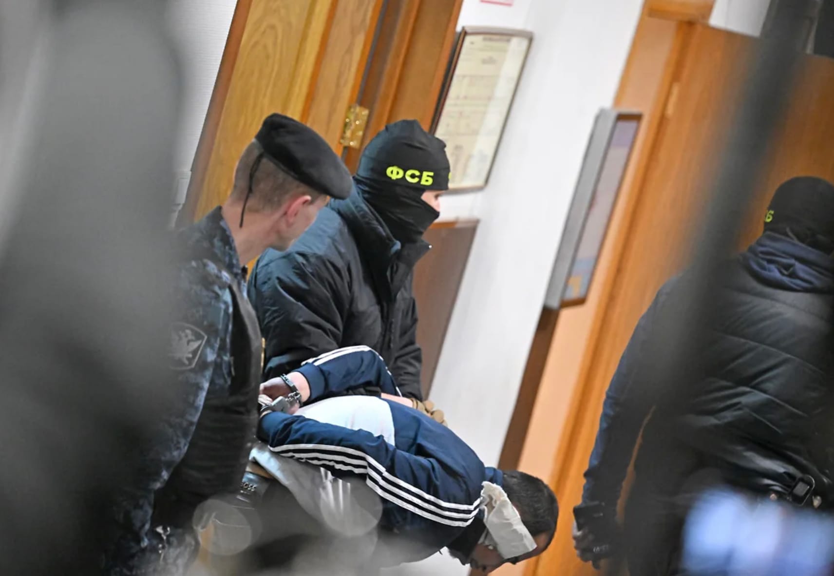 Суд в Москве арестовал четверых обвиняемых по делу о теракте в «Крокусе»