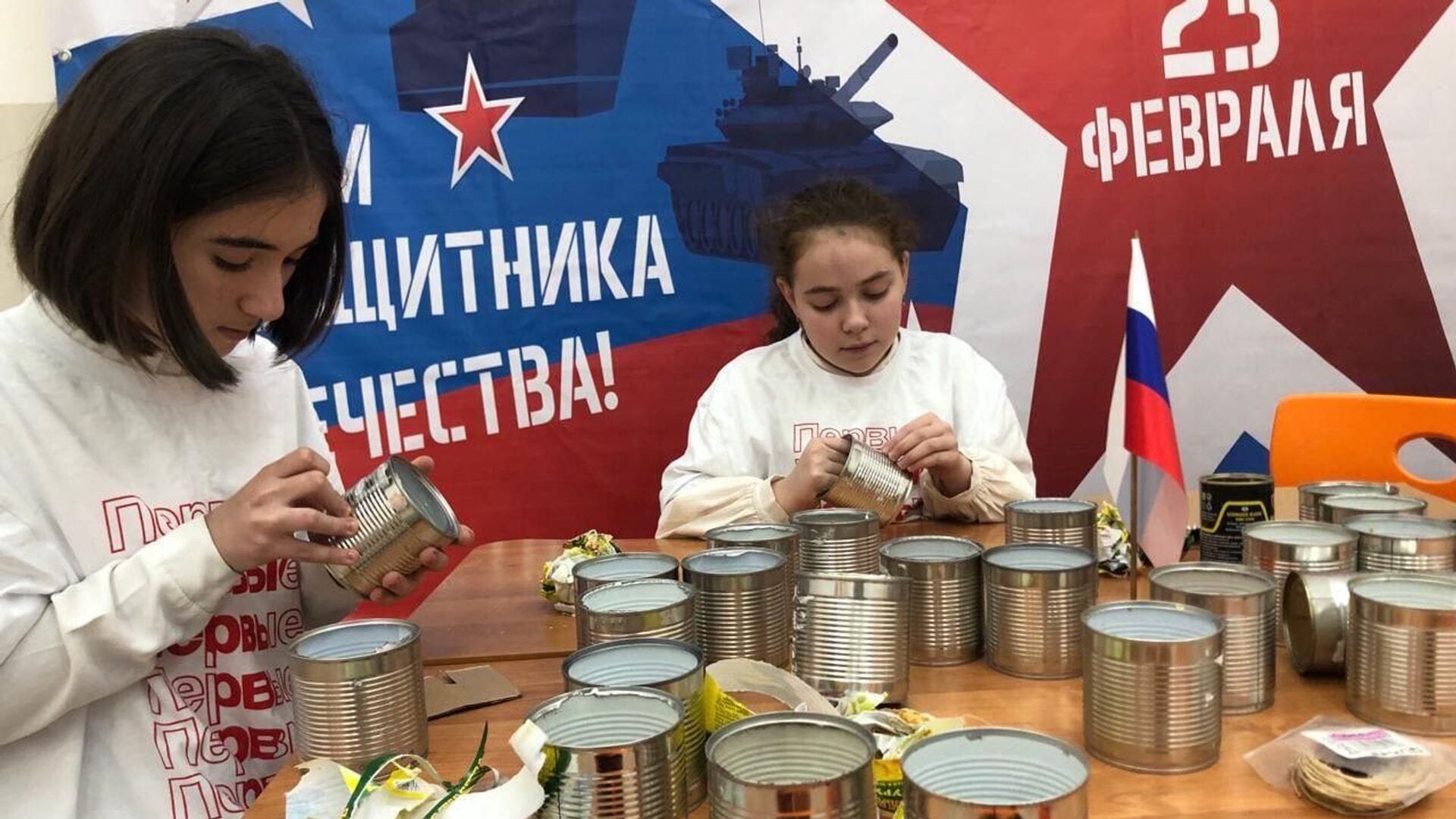 Минобрнауки Дагестана ввело в школьную программу плетение маскировочных сетей и создание окопных свечей