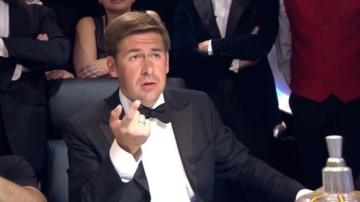 Адвоката Илью Новикова заочно приговорили к восьми с половиной годам колонии за «фейки» об армии