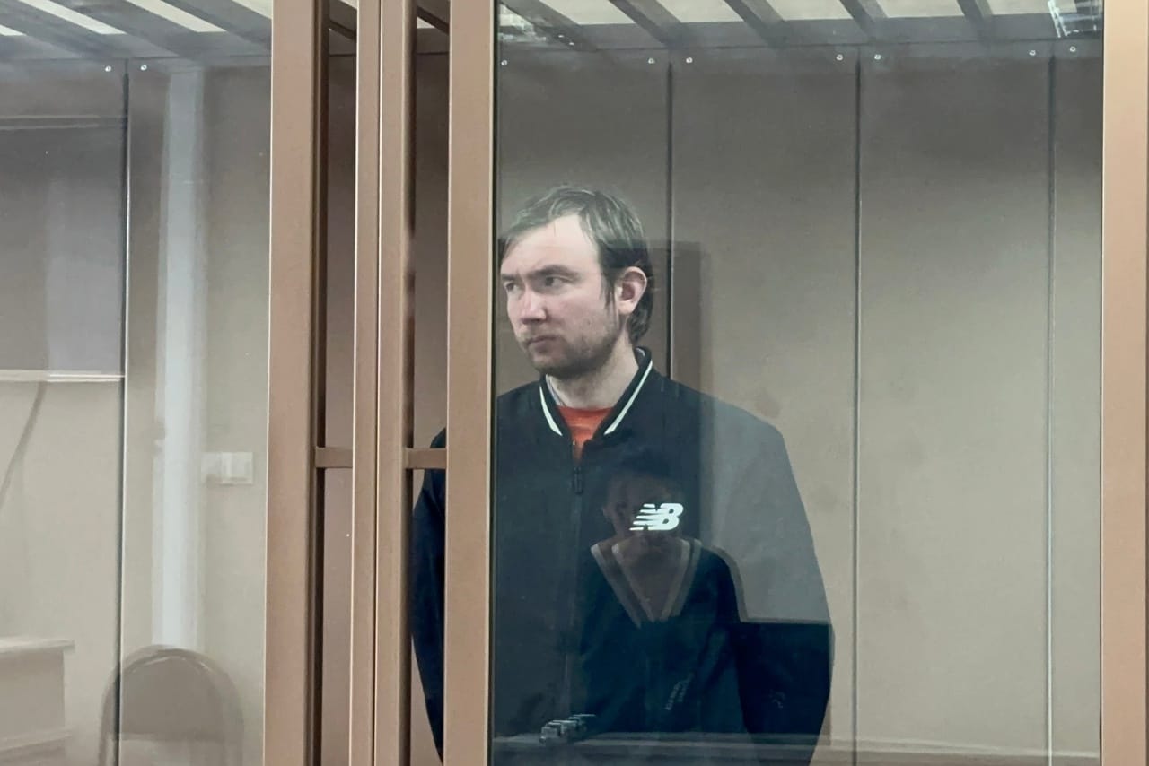 Суд в Сыктывкаре приговорил жителя Коми Илью Чугаева к трем годам в колонии за комментарии в соцсетях