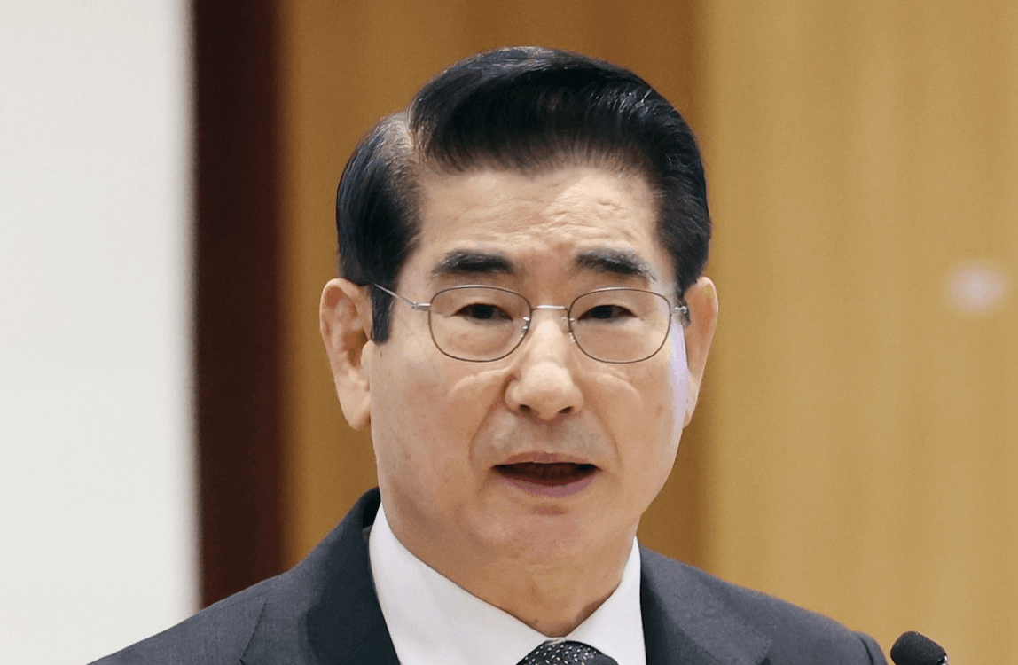 В Южной Корее арестовали бывшего министра обороны. Он подал в отставку после неудачной попытки президента страны объявить военное положение