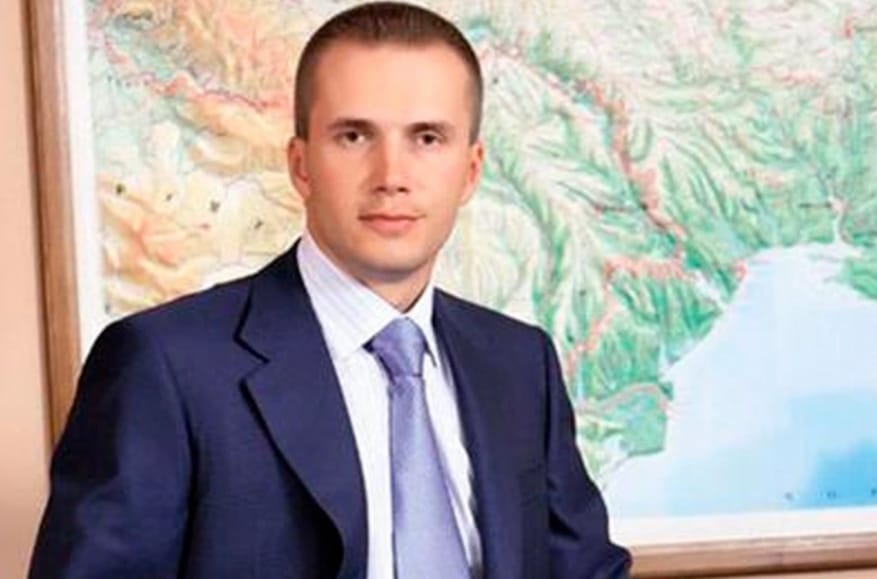 Yanukovych’s son makes millions selling coal from occupied Ukrainian territories, IStories reports