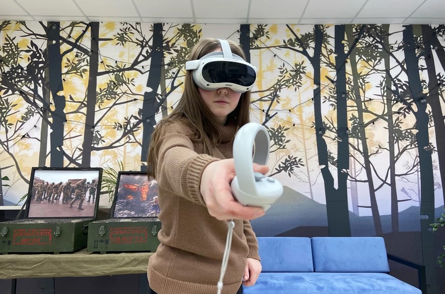 Schools across Russia establish “special military operation” museums with VR simulations of war-torn Ukraine, Verstka reports