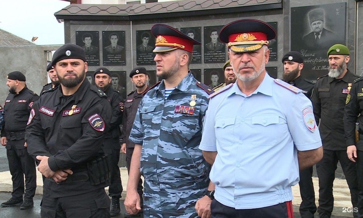 «Мемориал»: В Грозном седьмой месяц в полиции незаконно удерживают троих подростков. Им не предъявляют никаких обвинений