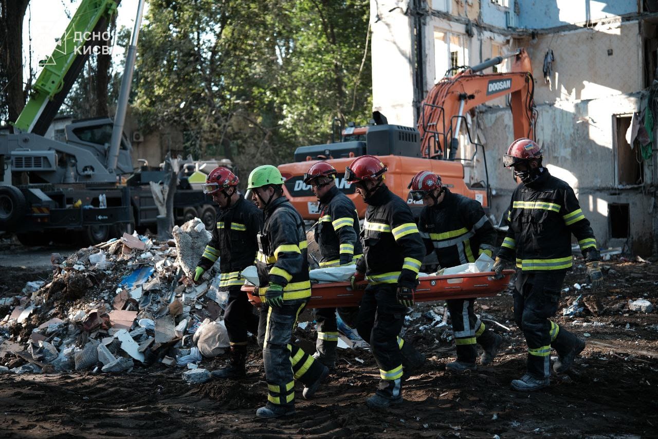 Death toll in Kyiv rises to 31 as rescue operations continue following Russian missile strike