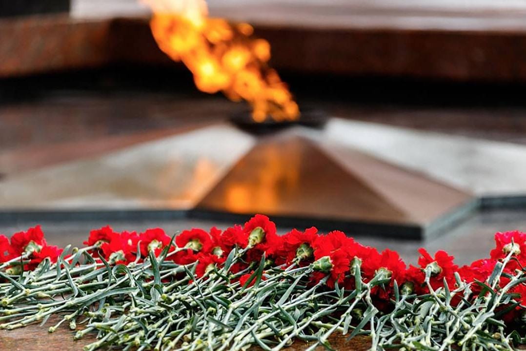 Власти отметят День памяти геноцида советского народа наказанием за его отрицание. Свидетельств уничтожения по этому признаку нет — историк