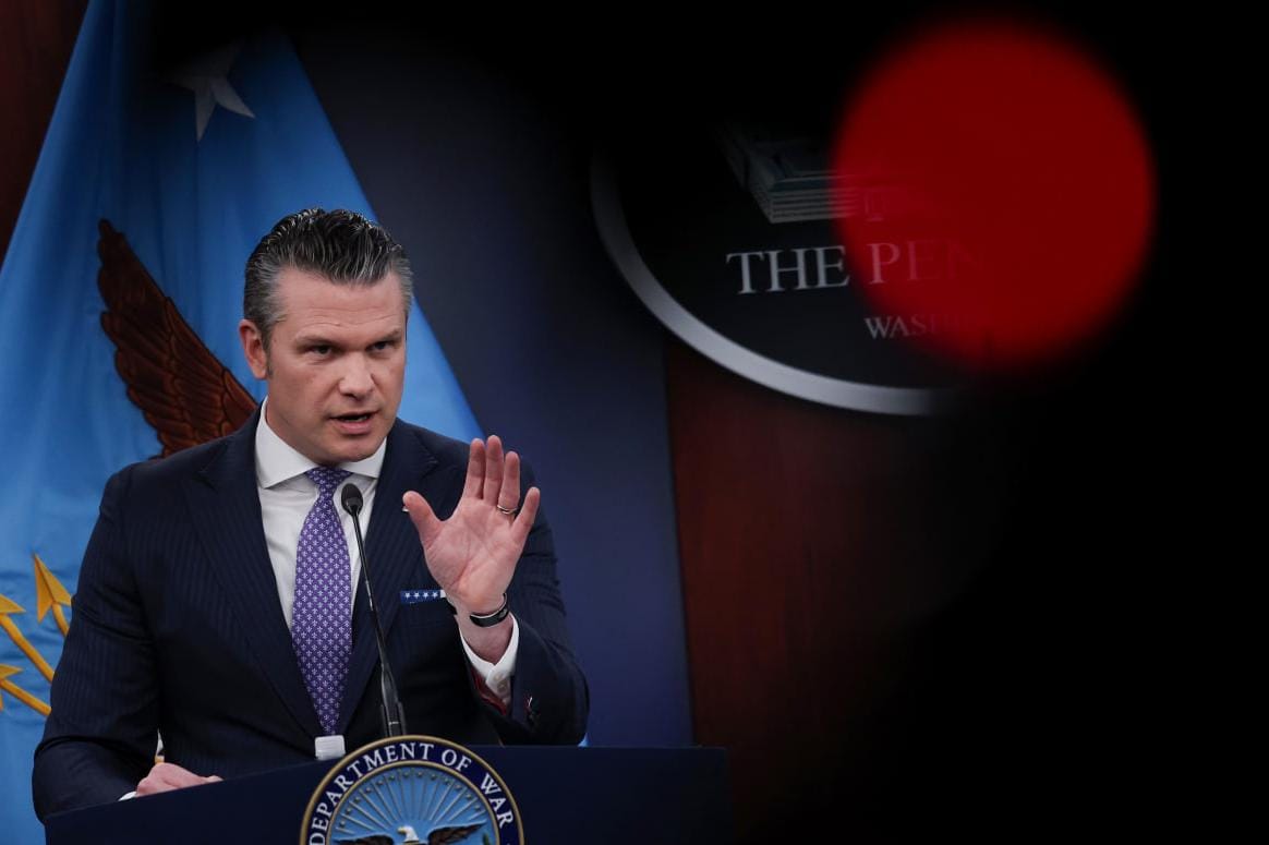 Пентагон отправил в отставку начштаба армии США. В Штатах происходит слом идеи независимости армии от политиков — американисты