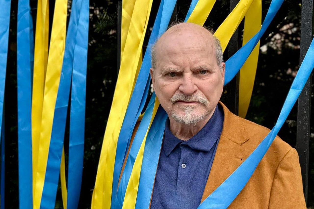 «Любая диктатура начинается с книг». Александр Генис — о памяти, пропаганде и Трампе