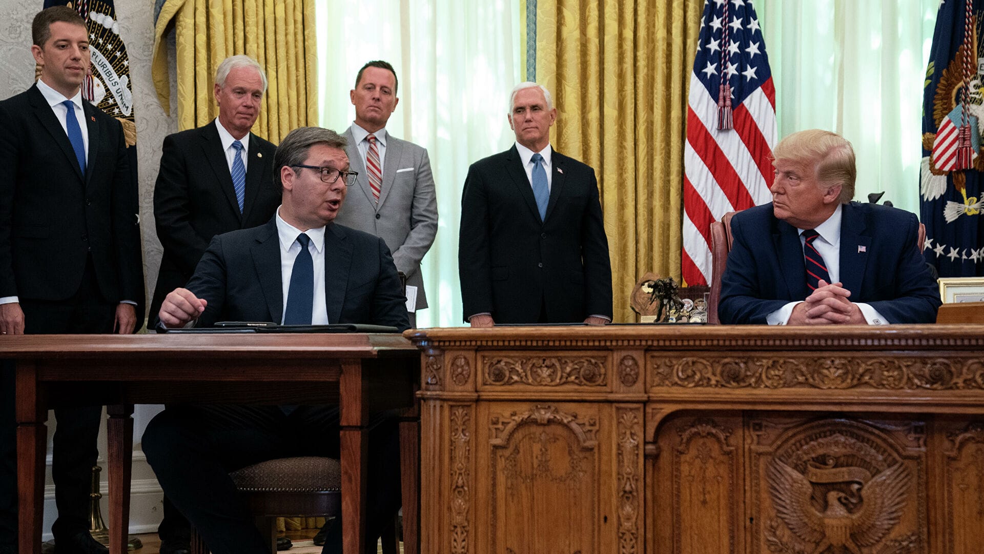 Поймай Белград, если сможешь. Как Сербия ускользает из объятий Кремля