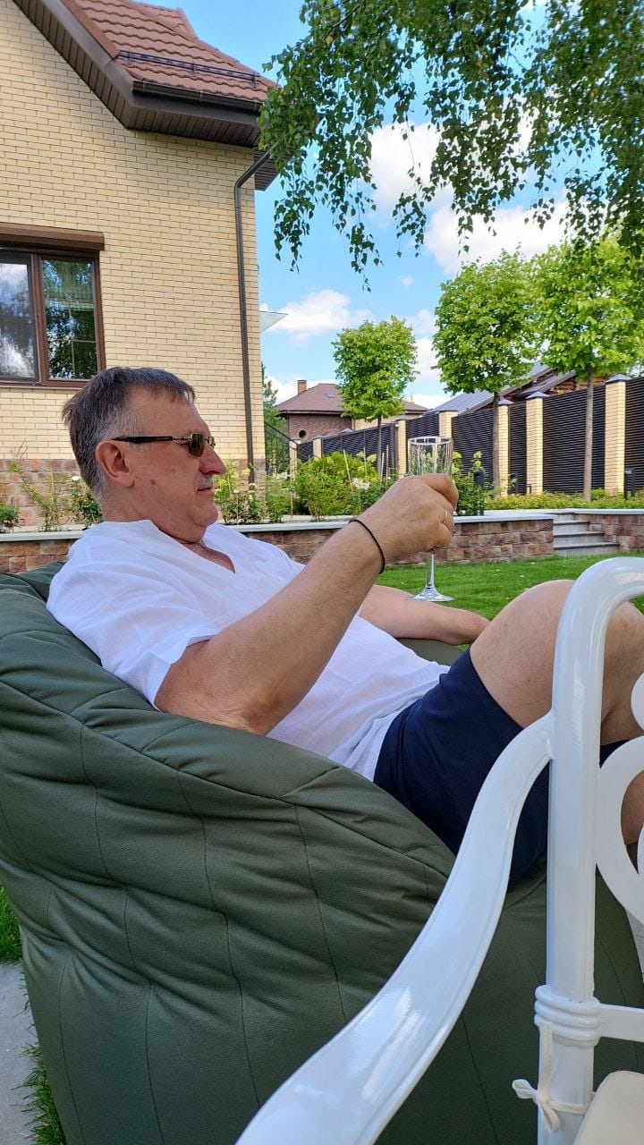 Генерал ФСБ Владимир Петровский в коттеджном поселке «Лесной пейзаж 2»