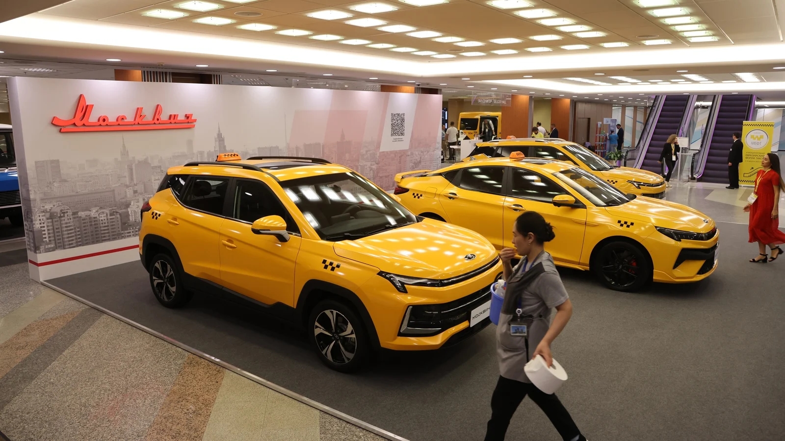 Russia’s “relaunched” Moskvich 3 (left) is a JAC Sehol X4 assembled in Moscow using kits purchased from a Chinese partner