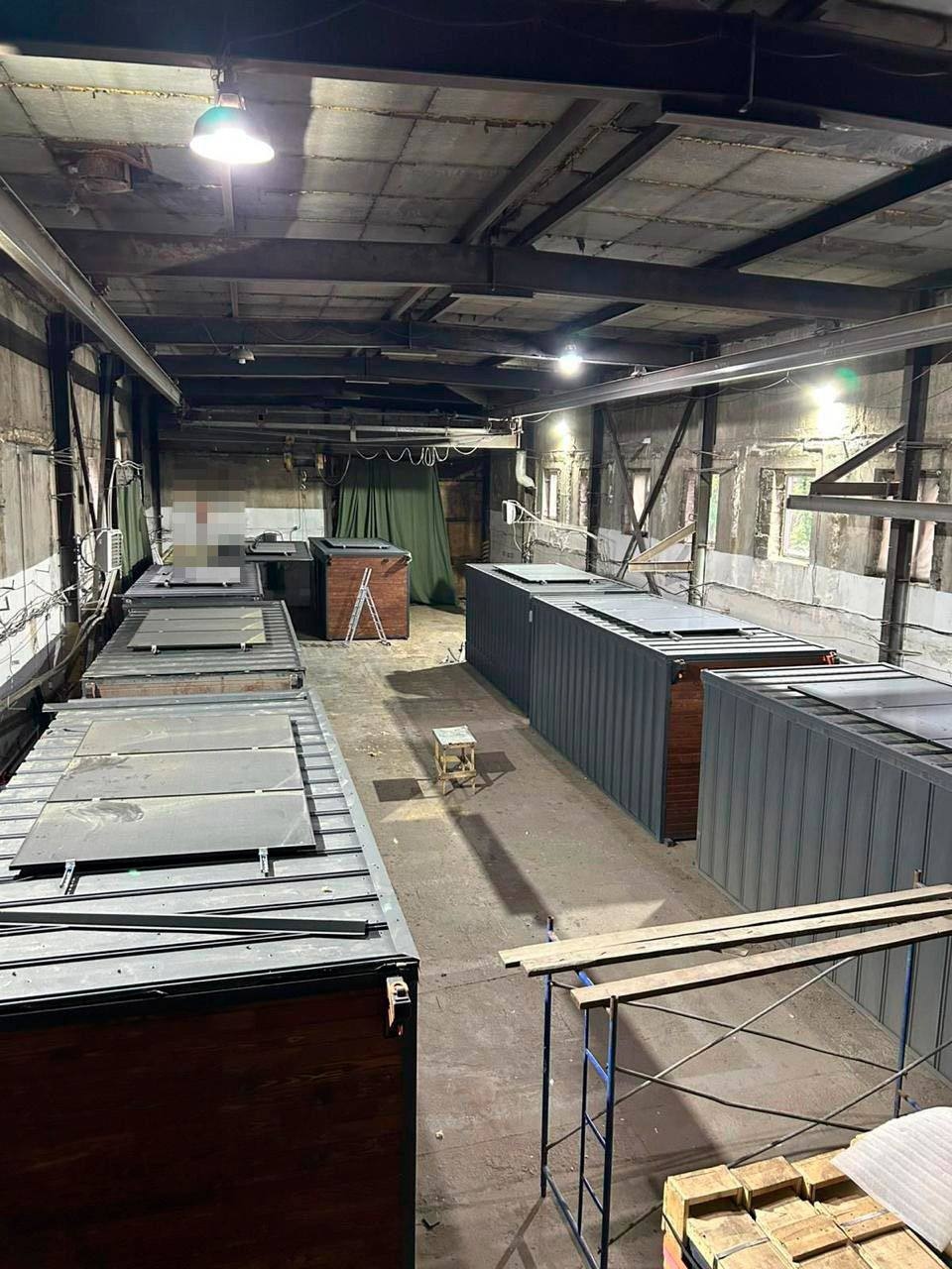 Место сборки и снаряжения беспилотниками контейнеров в Челябинске