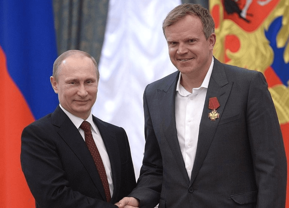 Тренер сборной России по сноуборду Денис Тихомиров