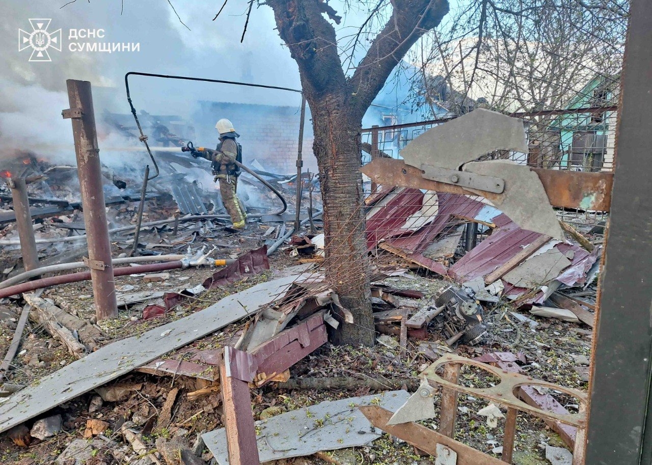 Последствия российского налета на Конотоп в Сумской области в ночь на 28 апреля 2026 года