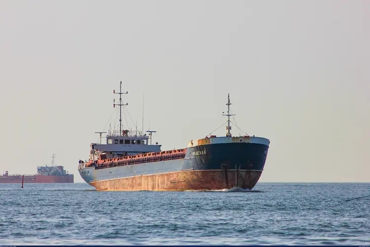 Российский сухогруз NADEZHDA (IMO: 8611221)