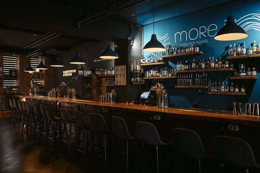 Бар More в Казани в 2026 году занял первое место в российском рейтинге WHERE2DRINK. RUSSIAN BAR AWARDS