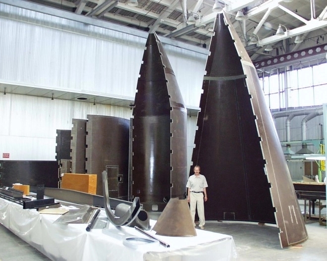 Composite missile bodies at a Roscosmos facility