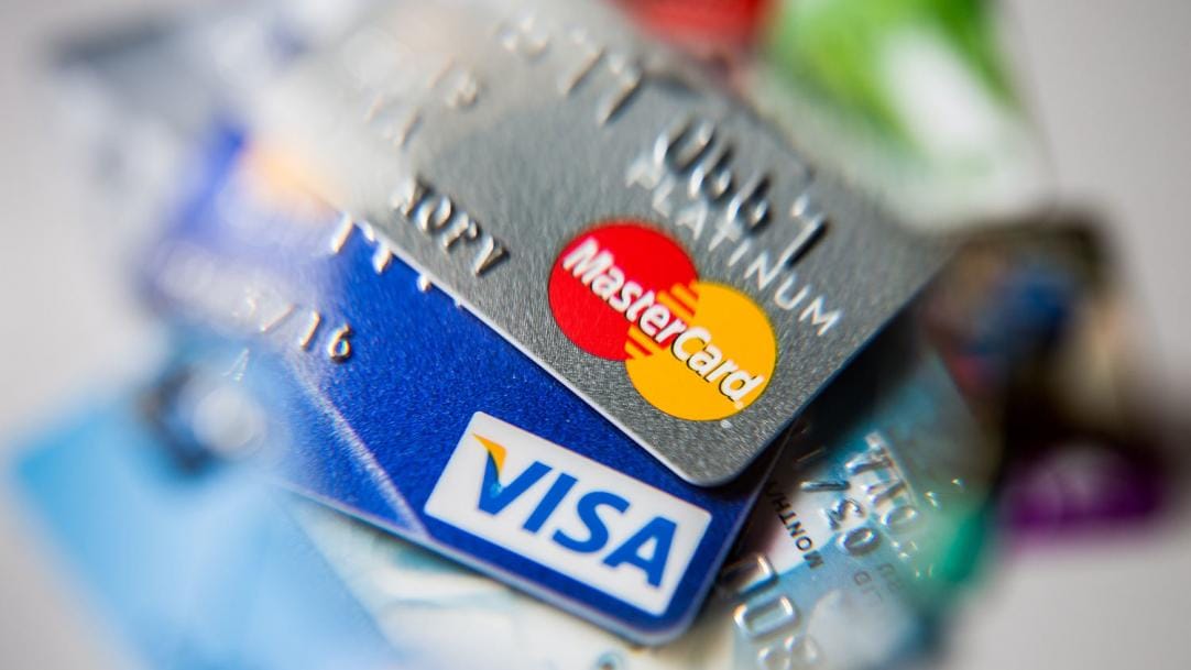 Песков не исключил, что Россия может быть отключена от платежных систем Visa и MasterCard