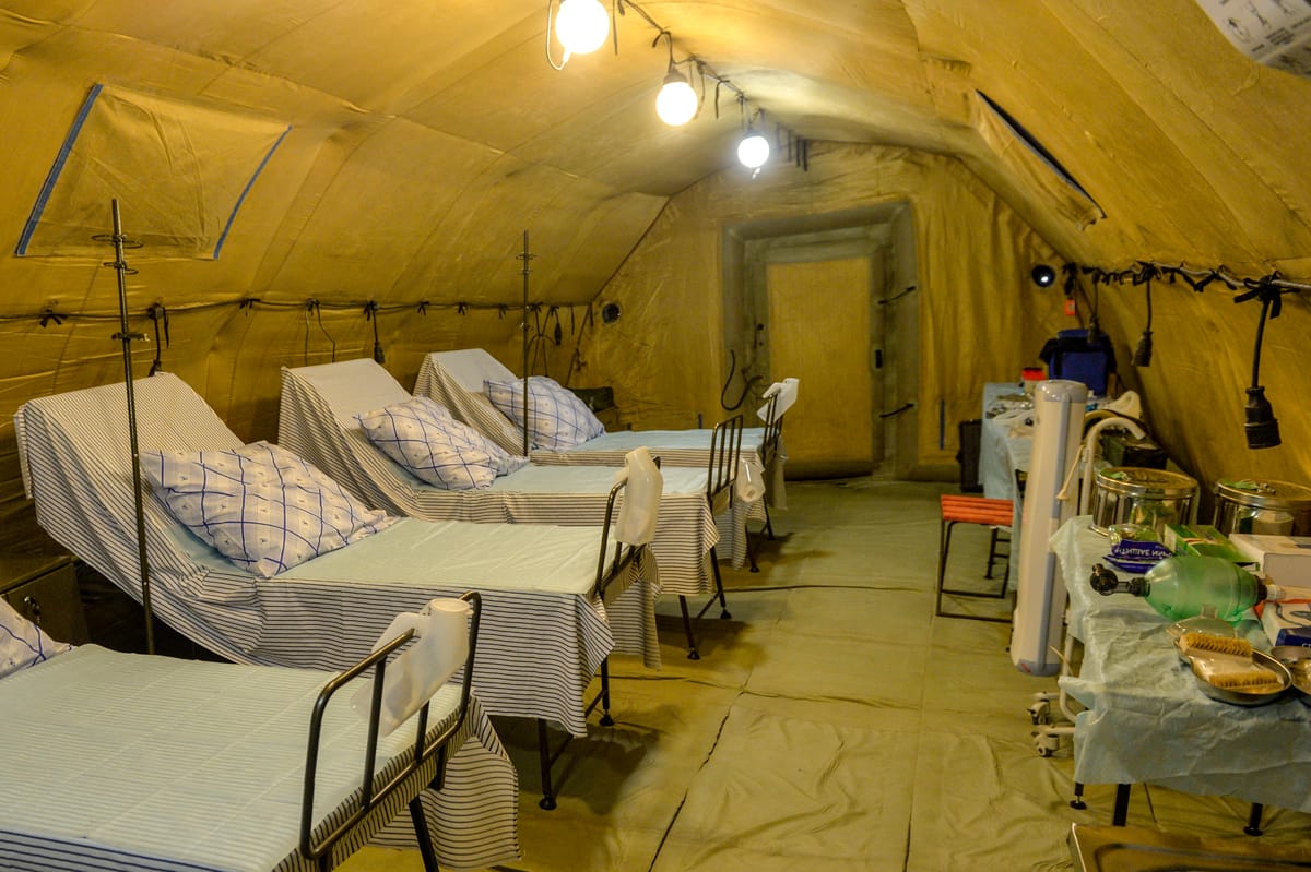 «Солдатские матери» рассказали, что российских военных возвращают на фронт недолеченными, с осколками и простреленными легкими