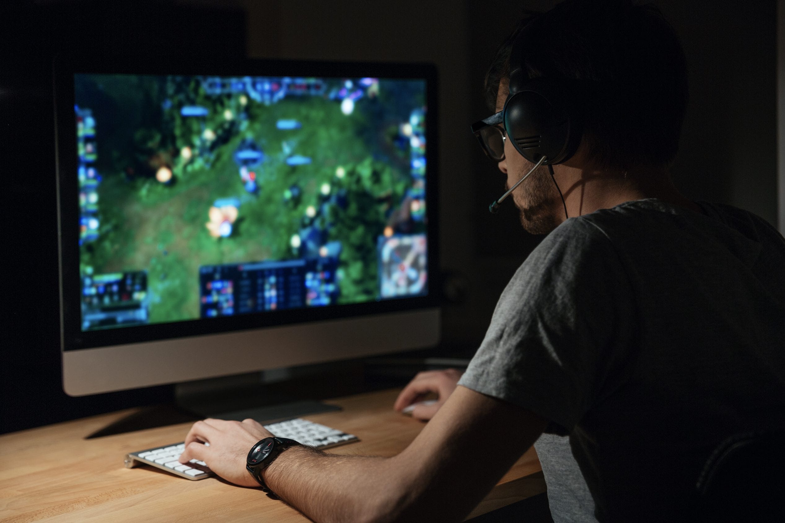 Власти России запускают контроль над геймерами по примеру Китая — игровой аналитик
