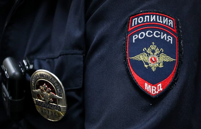 В Подмосковье полицейские насиловали задержанного шваброй и пытали током, чтобы добыть пароль от телефона — адвокаты