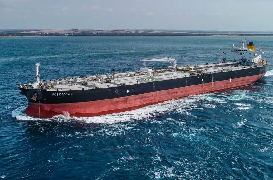 Western shipowners sold over 200 aging tankers to Russia’s “shadow fleet” for $6 billion, international investigation finds