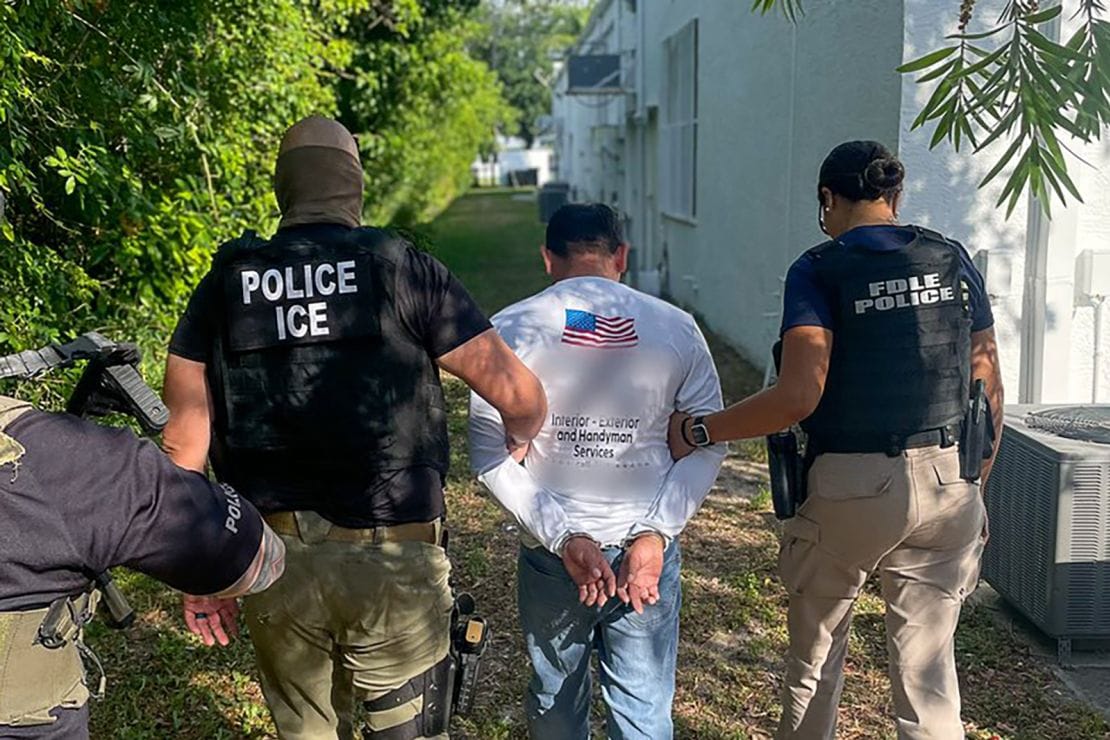 Суды США более 4400 раз признавали задержания ICE незаконными, но практика продолжается