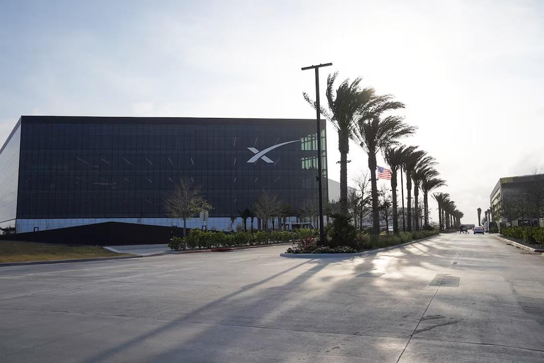 SpaceX в проспекте IPO показала убыток в $2,47 млрд от ИИ. Маск надеется получать прибыль от полетов на Марс и орбитальных дата-центров