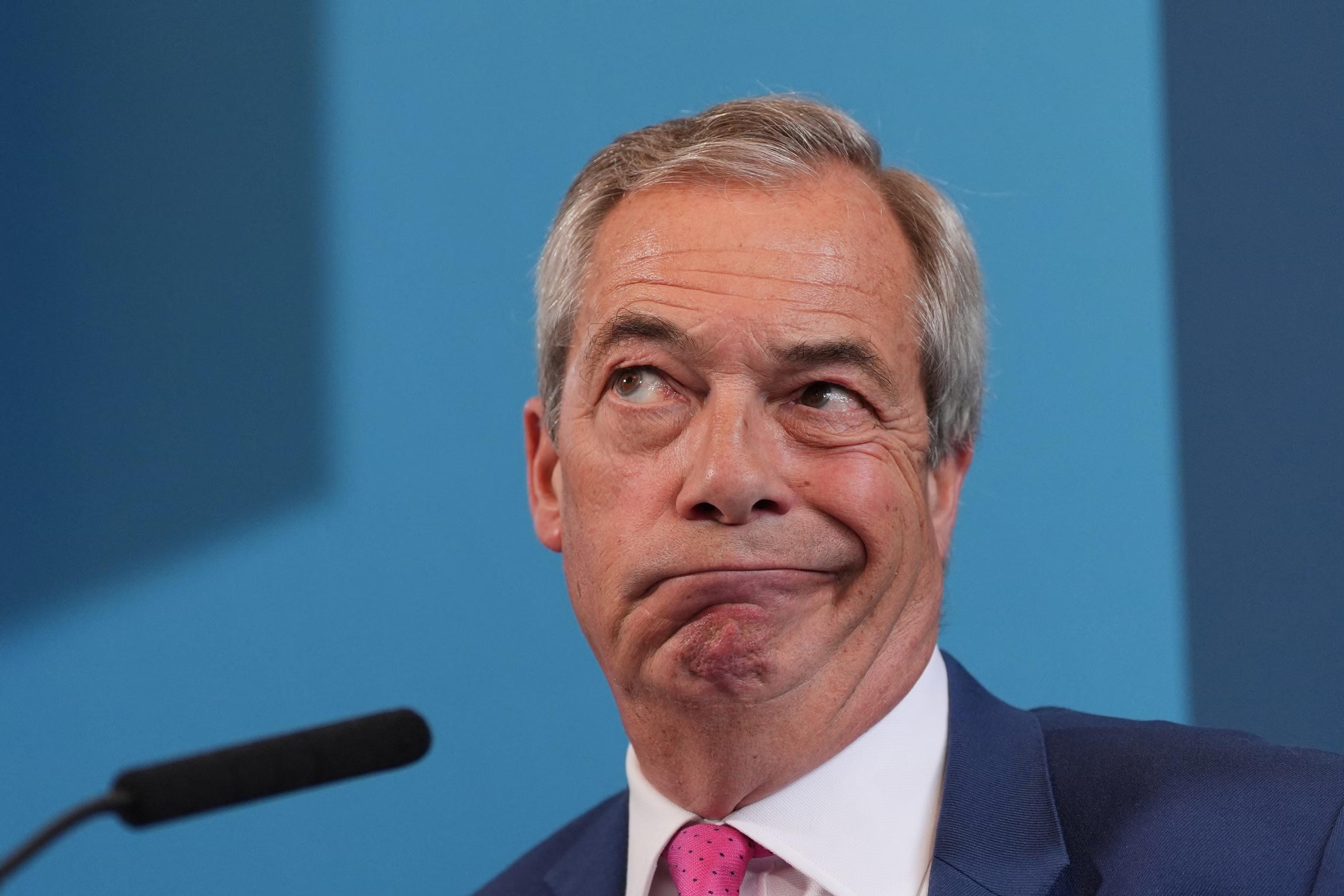 Лидер британской Reform UK Фарадж объявил, что сложит мандат и пойдет на довыборы на фоне расследований о незадекларированных доходах