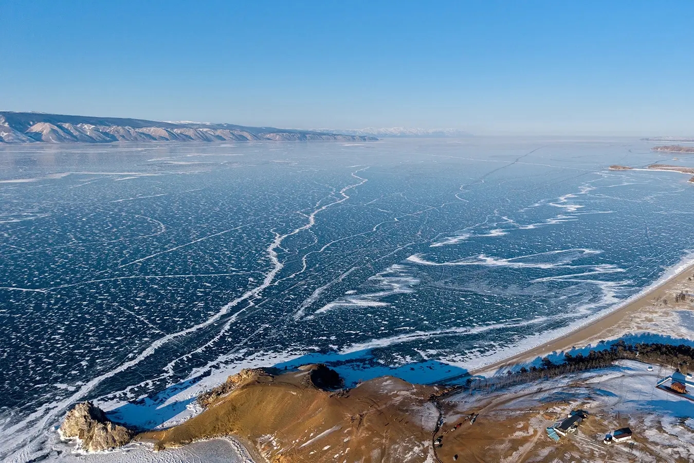 Озеро Байкал. Фото: Shutterstock / FOTODOM