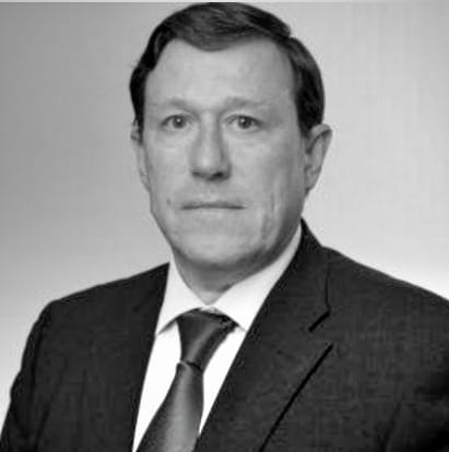 Аркадий Мошес