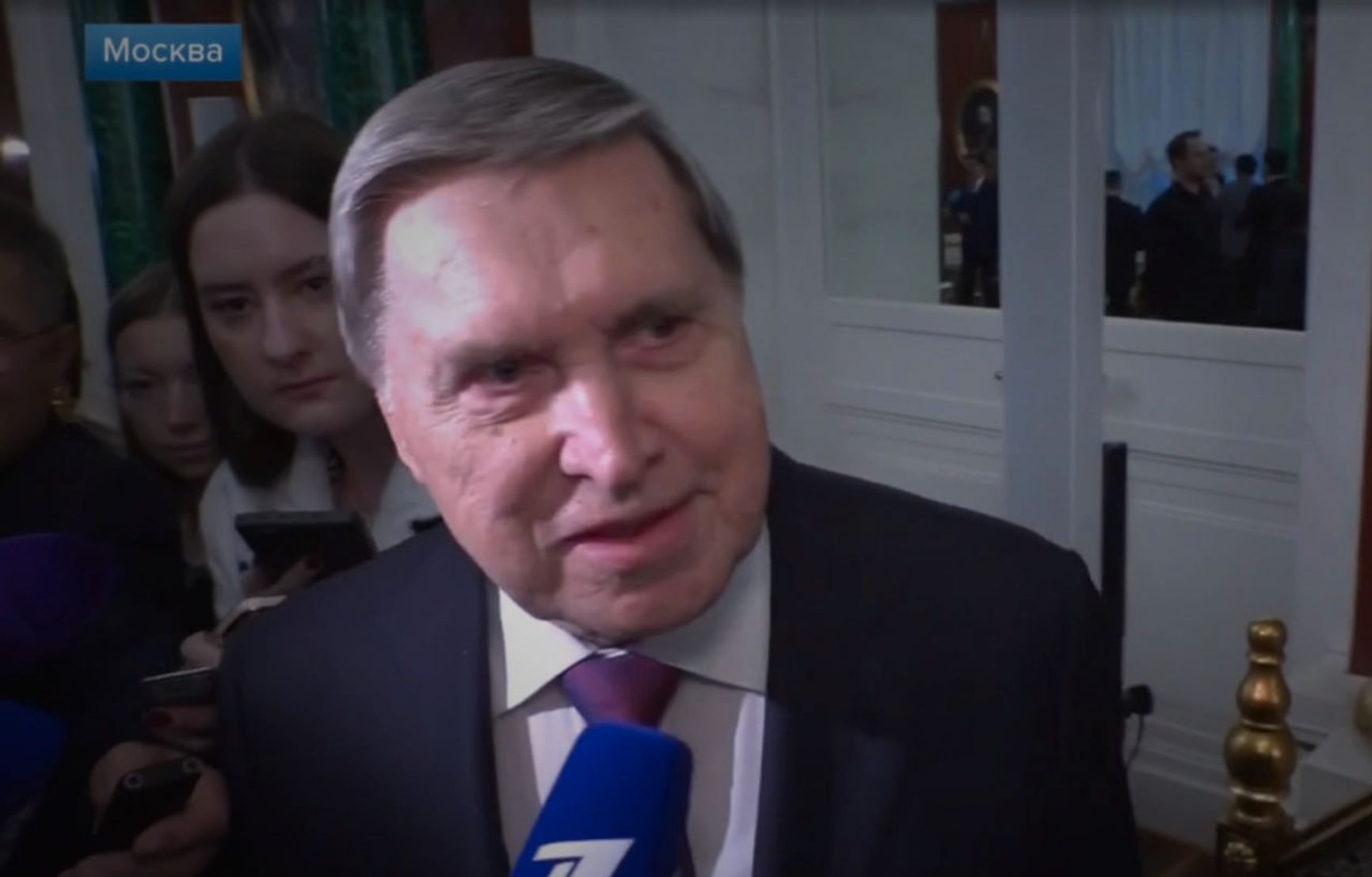 High-ranking Russian diplomat Yuri Ushakov gives commentary to Kremlin-friendly journalists earlier this month.