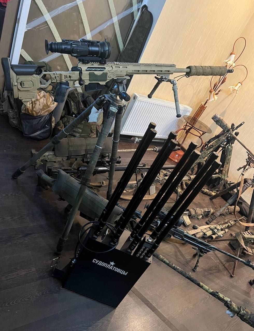 Снайпер ВДВ с винтовкой Cadex