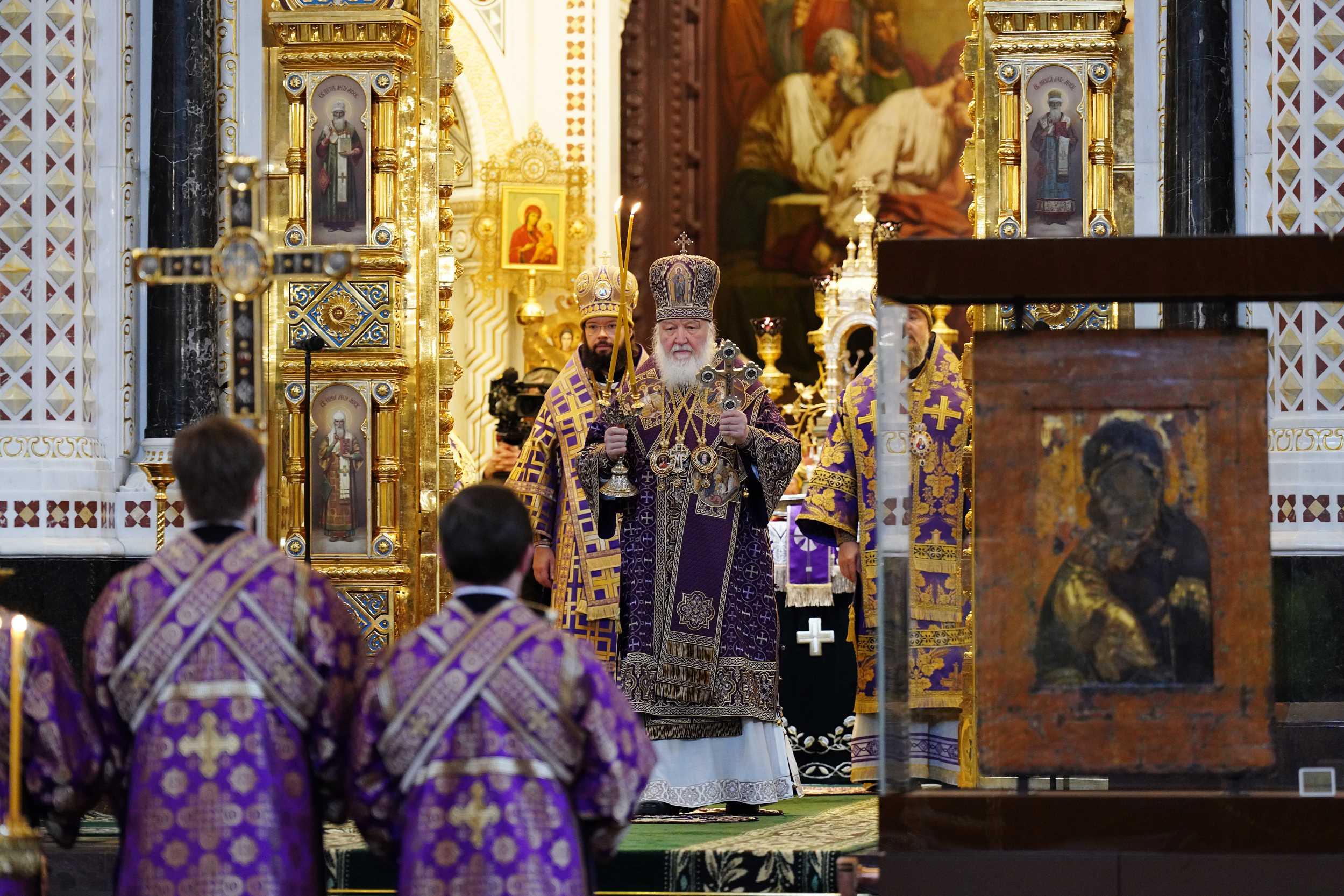 Патриарх Кирилл во время литургии в ХХС, 9 апреля. Фото: РПЦ